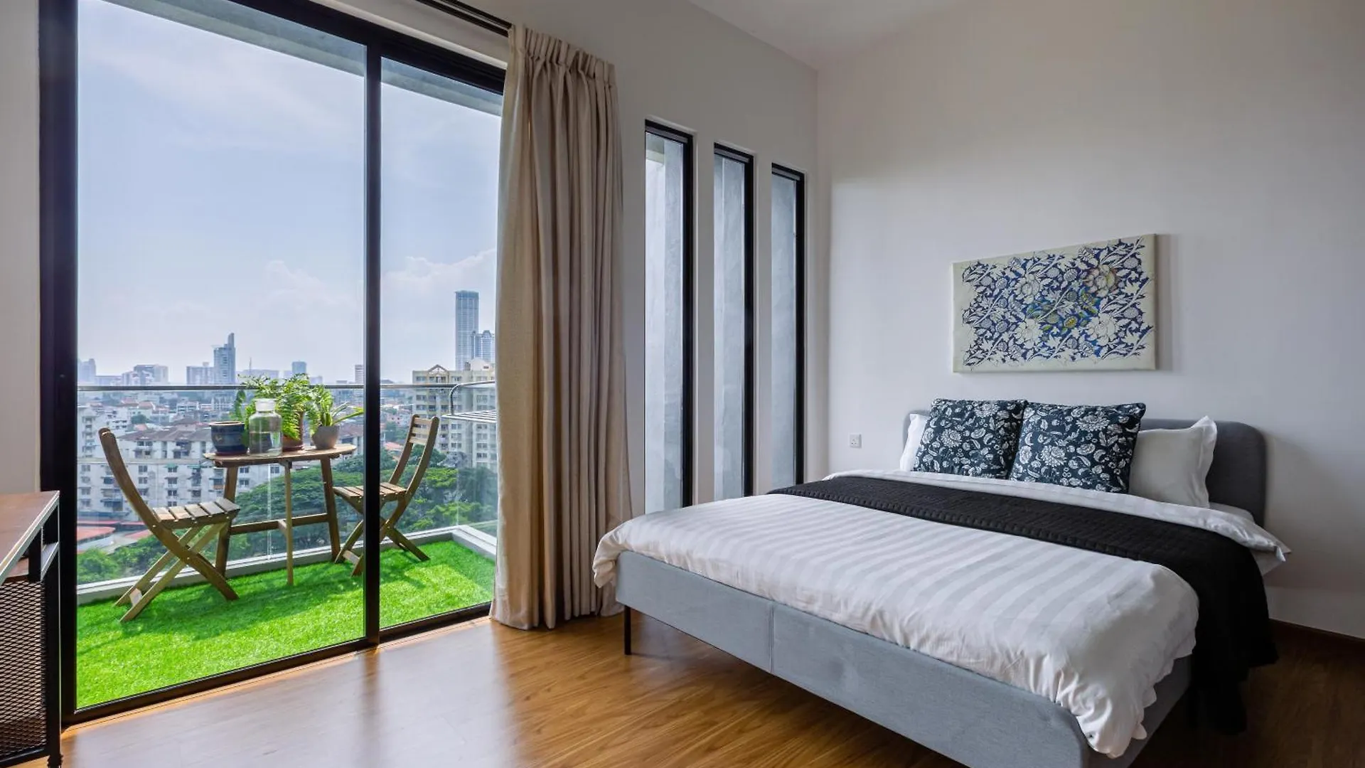 Beacon Executive Suites George Town 0*,